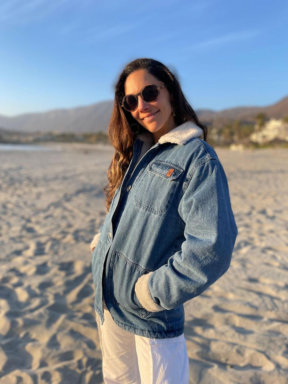 Cold Beach Outfit Ideas to Steal for Your Next Beach Day