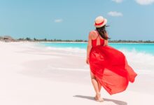 red-beach-outfit-ideas
